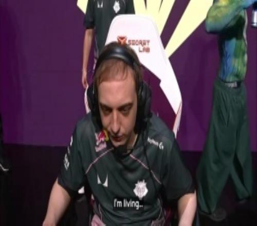 ����˵������S9��G2����BLG�׾���ǰCaps�ߺ��������ڻ��������Լ�