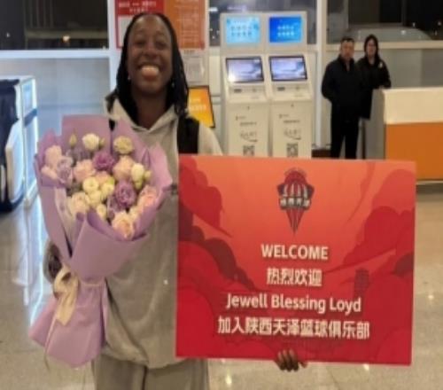 WNBA״Ԫ�Ͱ��»���Ա���ȼ�������Ů��ȫ����ս������