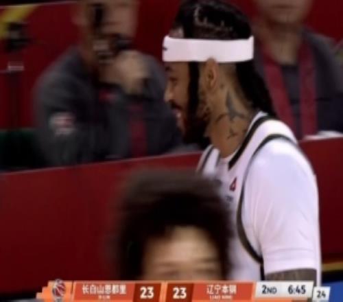 ����զ����Ī�����������ֺ������ף&��󱻻����Լ�ҲЦ��