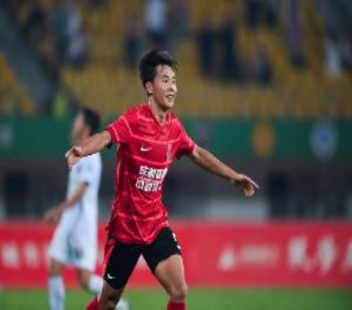 �ջ��й���ͯ����17��˧Ω����Եһ�߶�+B���������޷�Ϊ�سǳ�ս