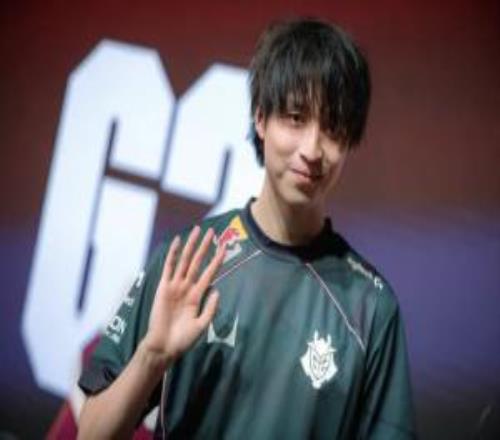 HansSama���ģ����������ǻ�רע�������Լ����´�ȫ���Ը�