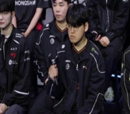 Gumayusi��������λ���ο��ĸ���װ���Ķ��ó���Դ������Ϊ����