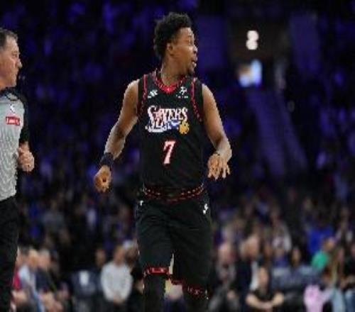 三人组团目前联盟共有3人年龄40+：洛瑞、吉布森、詹姆斯