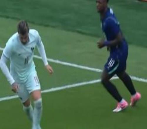 �ذ���������ά����˹���������������ߣ��������Ҷ����ڵ�10��