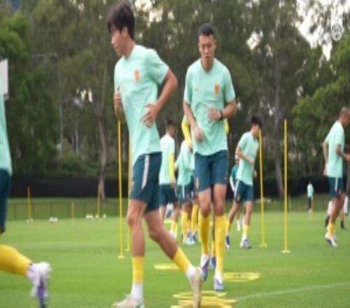 �ۼ�һ��ϣ��������Ŷӵķ���ȥ��ս����ս�Ǻ����������������