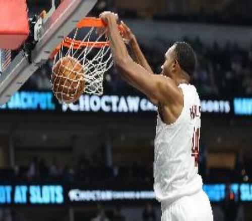 赛季最佳一战莫布里以70+%命中率砍30+15队史近14年以来首人