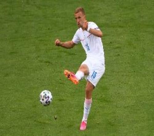 绍切克：我想为捷克而战，他们能夺走我的队长袖标却夺不走我的心