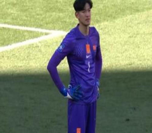 �����ˣ����㿪��9���������������տ���һ�����β���ҡͷ