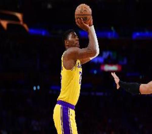 两个终结点！八村塁上半场3中3拿到8分4板肯纳德5中3拿到7分2板