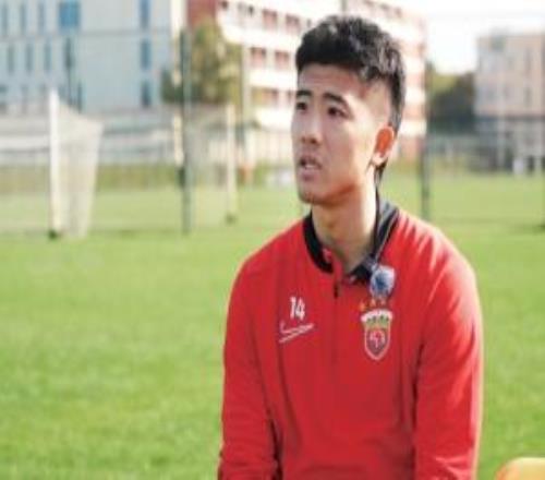 33岁李圣龙：没想到来B队第一场就梅开二度温钧翔很有天赋