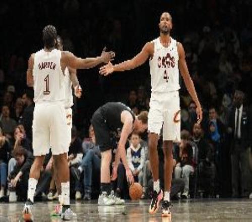 砍34+17！阿特金森：哈登是战术大师他对莫布里的统治力功不可没