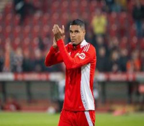 ����գ�����������������߱�ת���Ἦ�ʸ����޷�Ϊ�����϶ӳ�ս