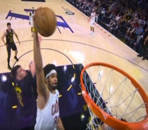 ʲô���з氬�ٻ����սӱ���ñתͷ�����ذ����ڷɵ��۲���