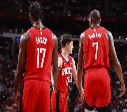 伊森：我们在赢球作为团队在打球拼劲十足