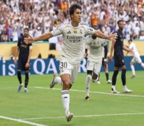 ���壺������ϣ����ѡ���������±�̨����������Ϊ�˶���