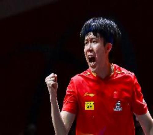 王楚钦：自己还没有马龙和樊振东那样稳定，会承担越来越大的责任