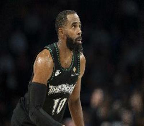 家有一老新焕发康利半场三分6中4砍赛季新高14分！另有2助2断