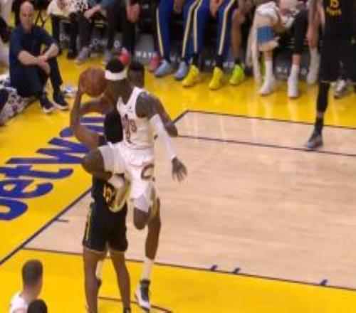 武当梯云纵！施罗德一脚飞踢踹开克赖尔升级一级恶意追梦吃T