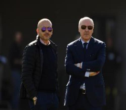 米体：国米高层四巨头来到训练基地，安抚无缘世界杯的国脚球员们