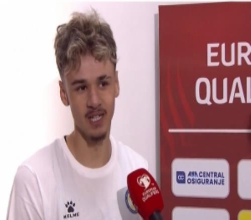 罗体：罗马有意18岁波黑国脚边锋，需2000万欧说服勒沃库森放人