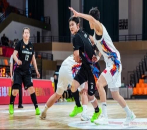 CUBA��������Ů����ǿս����ǿϯλ��ʽ�ö�