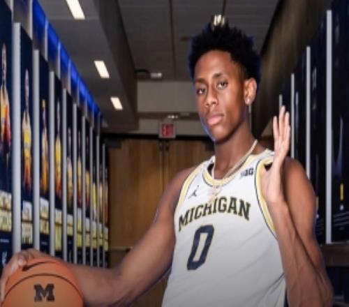 高四在塞拉峡谷打球！五星高中生布兰登麦考伊加盟密歇根大学