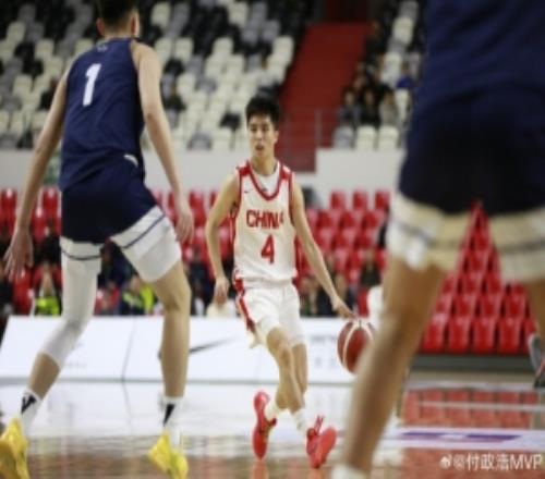 付政浩：邀请加拿大皇冠篮球队这种水平劲旅来比赛锻炼价值高