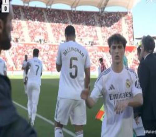 ��01���飡������59��������������ά����˹�����֡������Ƶǳ�