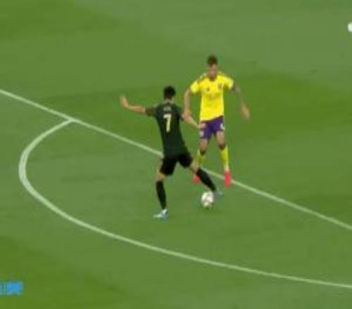 孙兴慜戏耍对手送助攻+28分钟造4球,博安加戴帽