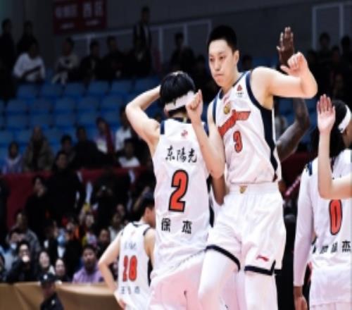 ���ˣ��㶫������������������Ӯ����������������ϯλ