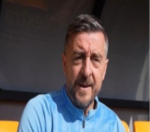 ��ս�ж�����ά������˧�����ǵ��׷���ʾ�˶�������8883����AMG����