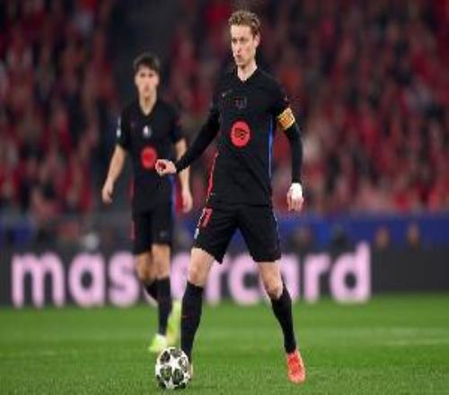 加泰电台:弗兰基德容周一恢复合练,预计战西班牙人时复出