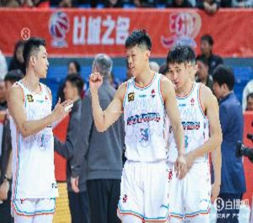 赛季首秀对广东三分9中5贡献15分！解说：许梦君这是憋坏了