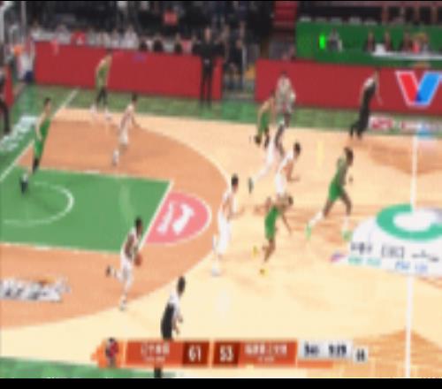 突降暴雨！皮特森下半场连中三记三分球带队两分钟140反超辽宁