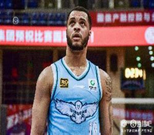 媒体人：如何管理外援是门学问该哄哄该骂骂恩威并用