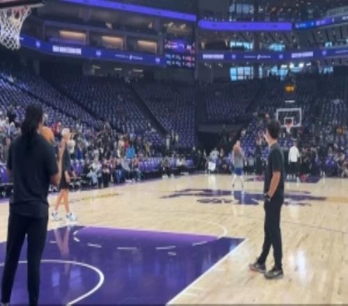 ԽͶԽ���ף�С��ֱ�������г�������ǰѵ����3�����ֿ������У�