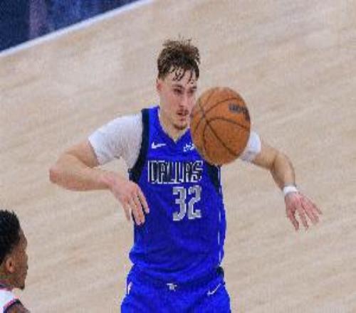 火力凶猛！独行侠首节三分13中7砍下45分领先公牛11分