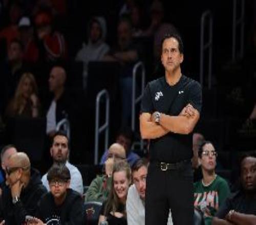 �Ȼ�����12�ε����÷�140+NBA��ʷ�׶ӣ�