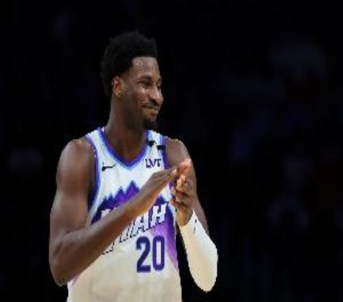 马尔卡宁：小杰克逊非常注重细节球商极高他能在我们队里很棒