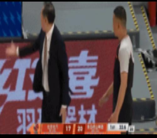 ��������������������н������������̨�������Ե�����