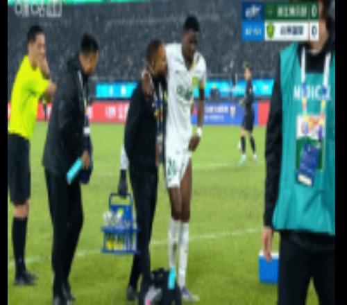 博主：国安外援恩科洛洛今天上午返回北京，将接受进一步检查