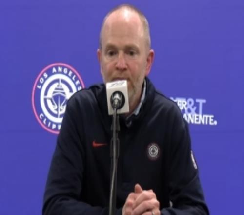 弗兰克：球队充斥着愤怒&沮丧&失望情绪这也让我们下定决心进步