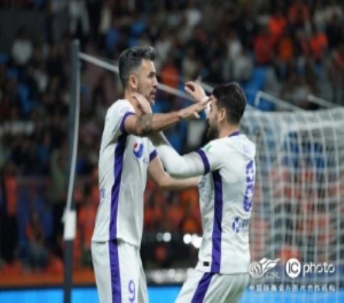 �����Լ������ŶӼ������ͷ����ӭ�����״̬