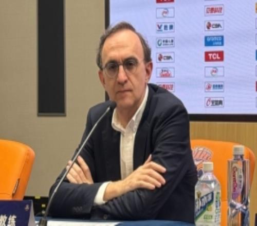 乌戈：向来客场支持我们的球迷道歉这是我辽篮教练生涯最糟一战