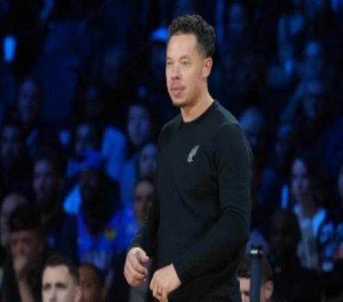 米奇：队员们今天挺身而出了球队还有很多地方需要进步