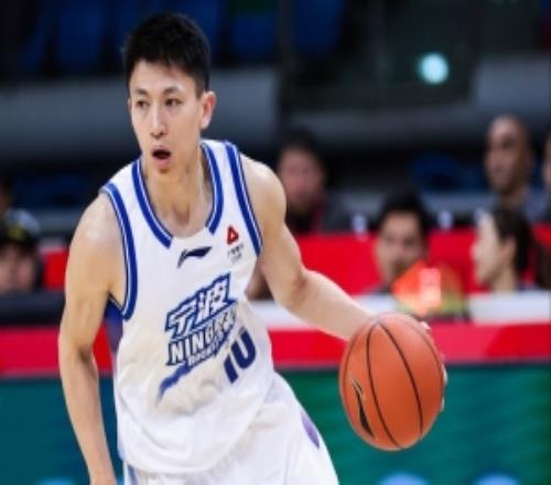 老将还是稳！刘晓宇3中3高效拿下8分1板正负值高达+33