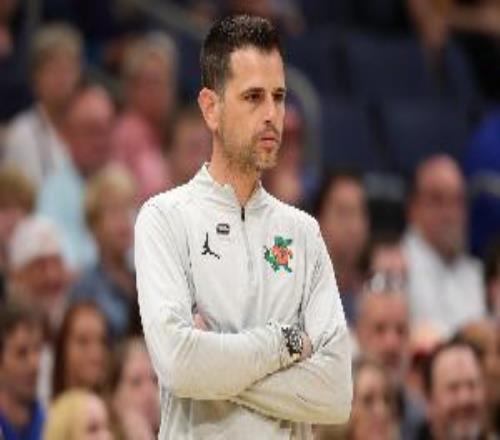 名记：若科尔离队勇士将追求佛罗里达大学男篮主帅托德戈尔登