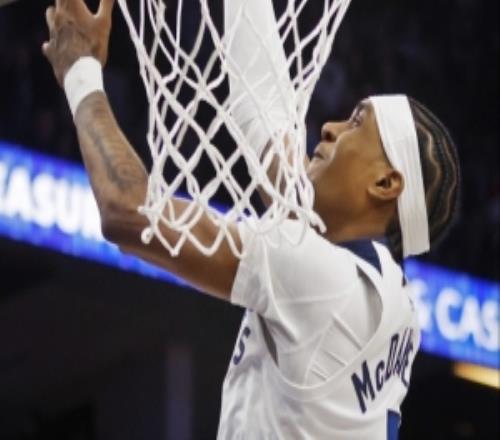 得利用好你的优势！麦克丹尼尔斯15中7拿14分3助&拼到5犯