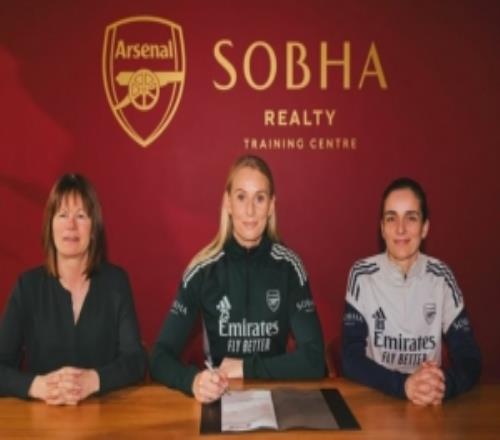 参加4次决赛均夺冠！阿森纳官方：续约女足前锋布莱克斯特纽斯