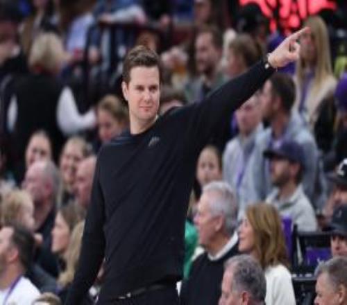 卫冕冠军小哭会儿爵士的顺位不会跌出前8今年首轮签不用给雷霆